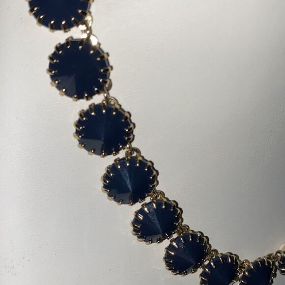 Retired J. Crew Venus Fly Trap Necklace - Picture 2 of 8